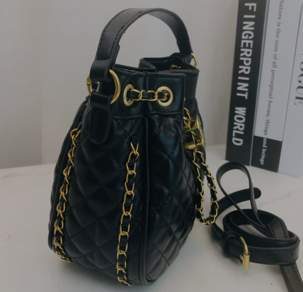 Chanel Shopping bag