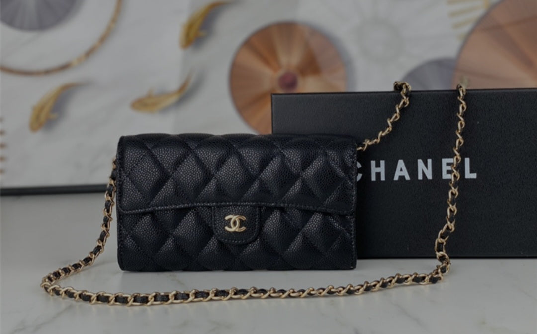 Chanel walet on chain