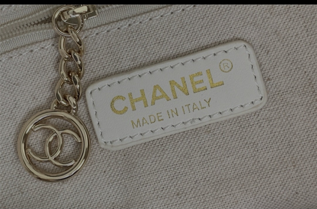 Chanel tote bag for sale